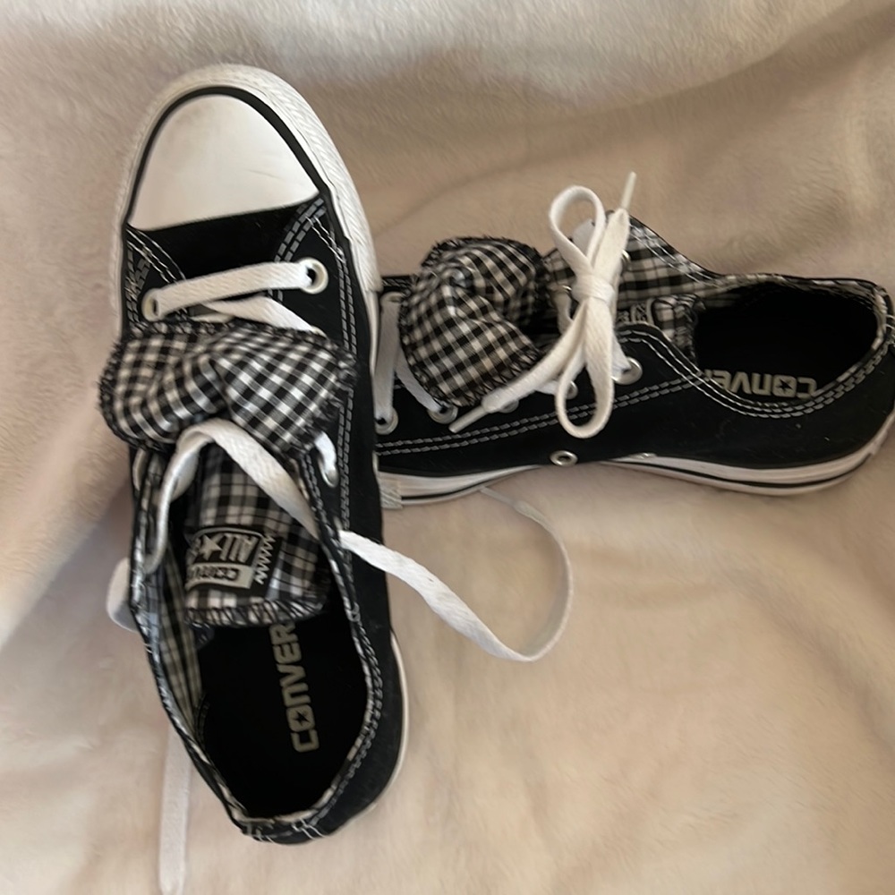 Converse All Stars shoes size 6 Black & white